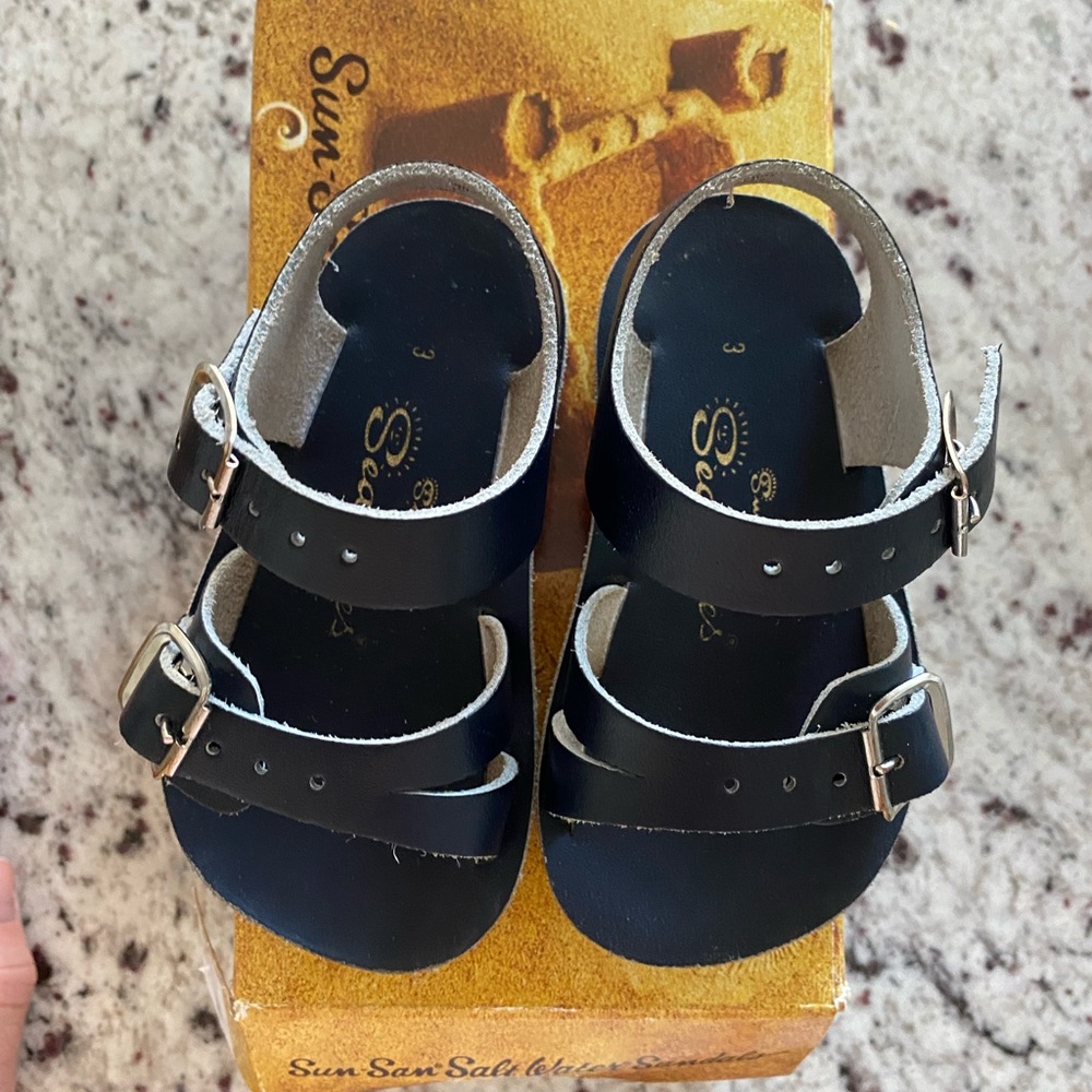 Sun San salt water sandals by Hoy. Navy blue.